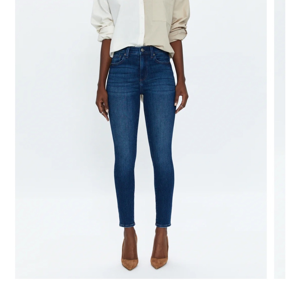 Pistola Blue Skinny Jeans size 33 in good used condition.